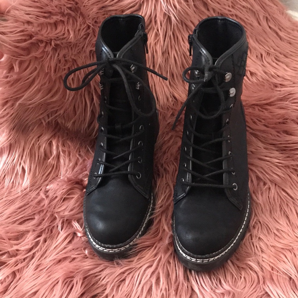 Black boots